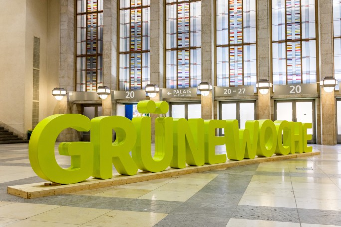 Grüne Woche spelled in big wooden letters in hall 19.